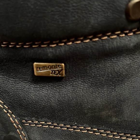 Remote boots 🥾 - Picture 3 of 12